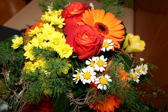 Blumenpräsent; Foto: BIS LU