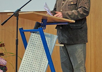 Prof. Dr. Unger bei der Begrüßung zur Festveranstaltung; Foto: BIS LU